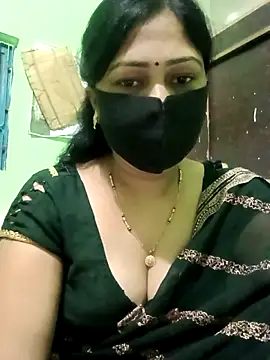 Beauty-wife live cam on StripChat