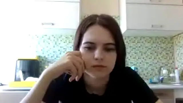 KikiAmino webcam