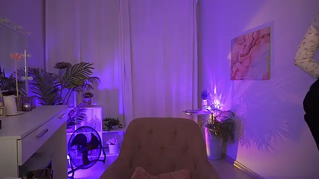 BettyMarlowe webcam