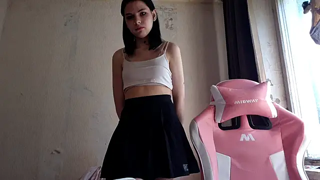 MilaTease webcam
