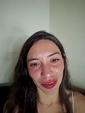 loveuu-bae webcam