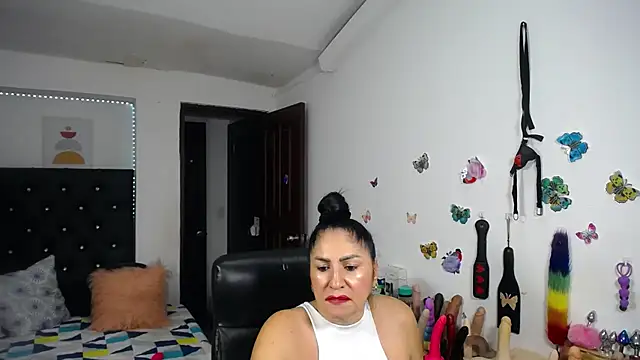 mature_bigboobs10 webcam