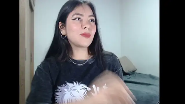 EloiseJun webcam
