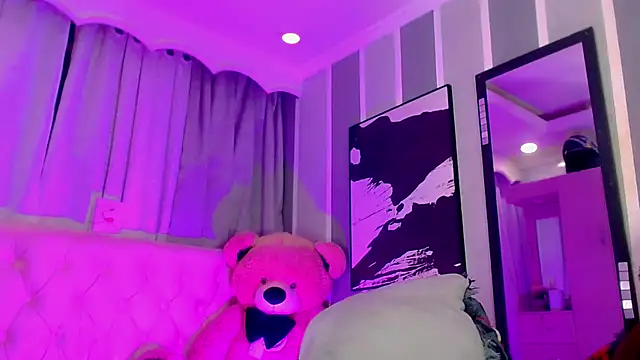 Julia_Bulette1 webcam