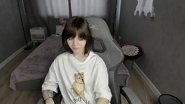 Loly_Cuttie webcam