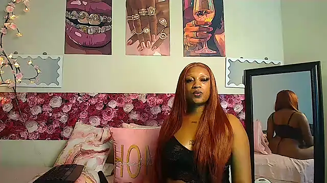 EnchantingLisa webcam