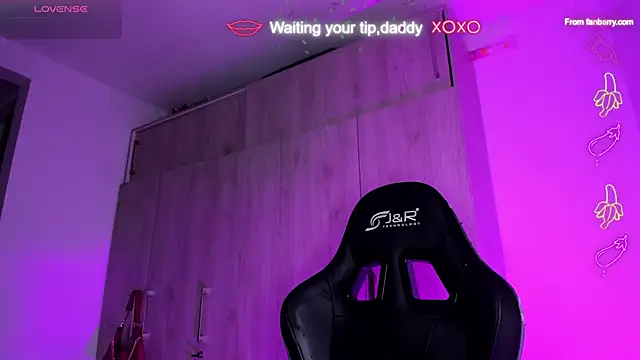 CamillaHot19 webcam