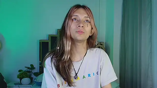 Feniix__ live cam on StripChat
