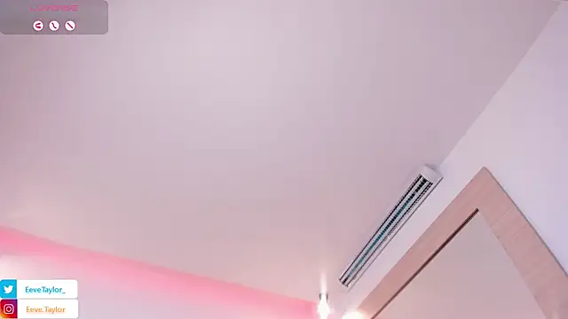 Eevee_Taylor webcam