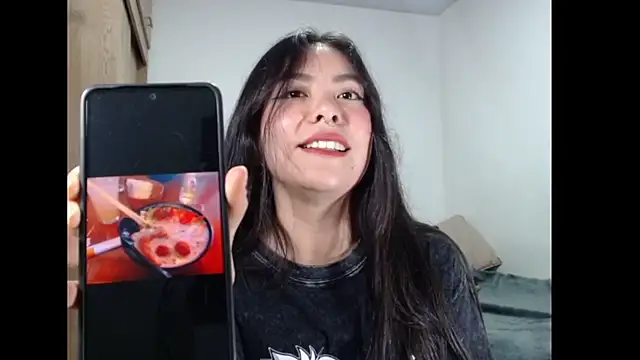 EloiseJun webcam