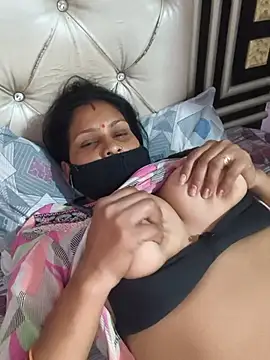 Love-pari77 webcam