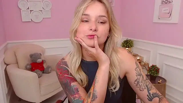 LilFleurish webcam