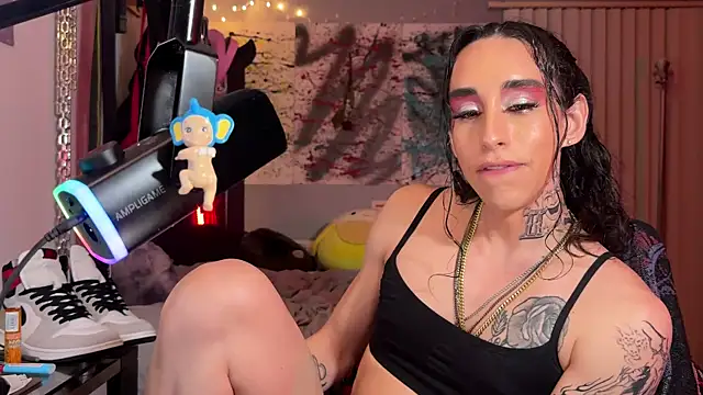 xoFrankie webcam