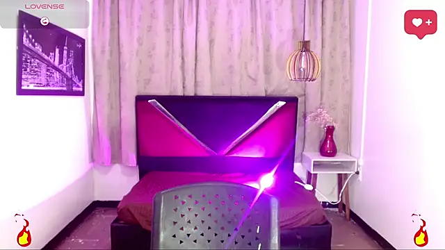 luisa__torres webcam