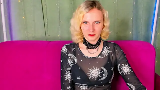 LikiLips webcam