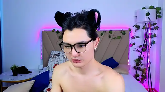 FormOverFear webcam