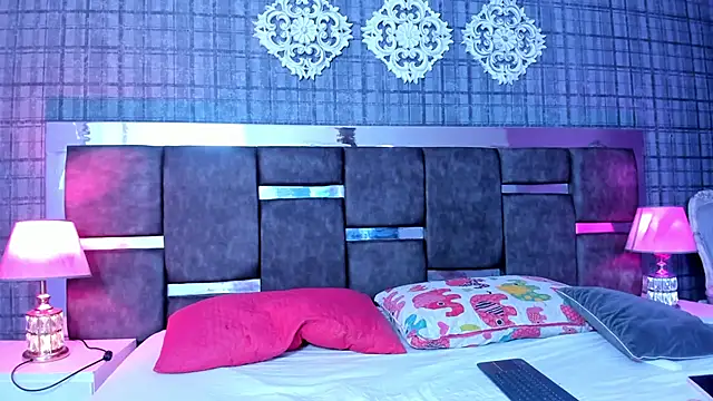 BellaViixen webcam