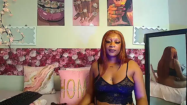 EnchantingLisa webcam