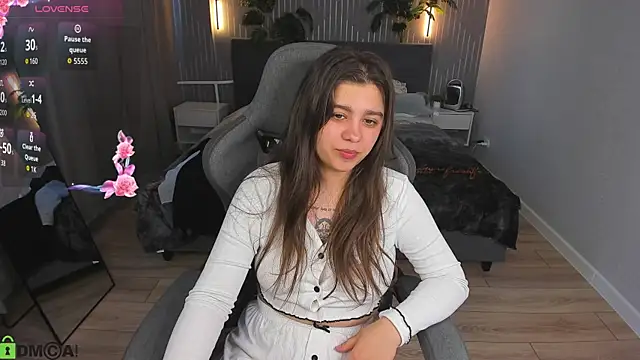 Trisha_Moore webcam