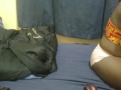 naughty-slender webcam