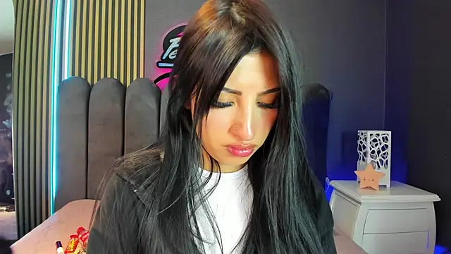 Nicolette_ks_ webcam