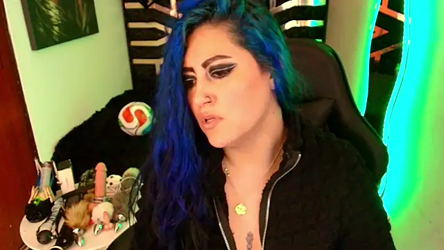 scarleth_blue webcam