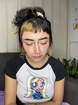 baby_akuma webcam
