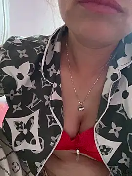 _Sara_pusy webcam