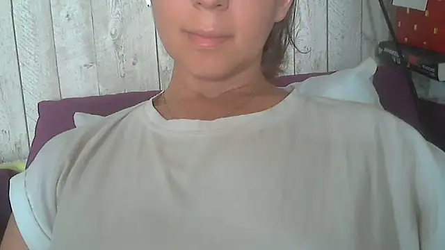 Bella--White webcam