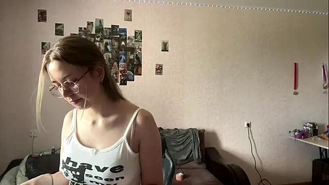 KrystalCarabine webcam