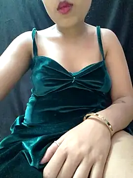 Roshni_98 webcam