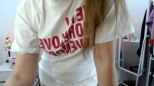 Lucky_Lana webcam