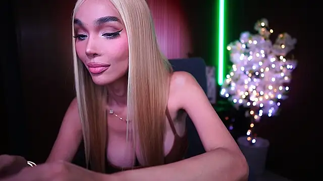 xxforyoureyesonlyxx webcam