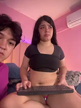EmilyAndAndrew webcam