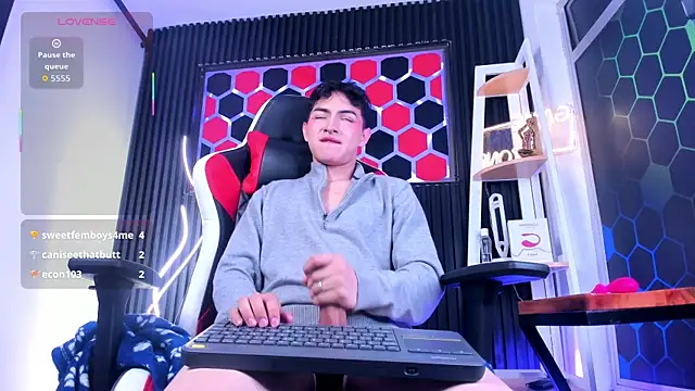 Cristopher_Wild webcam