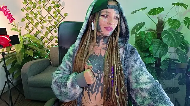 Lucy_Doll8 webcam
