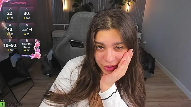 Trisha_Moore webcam
