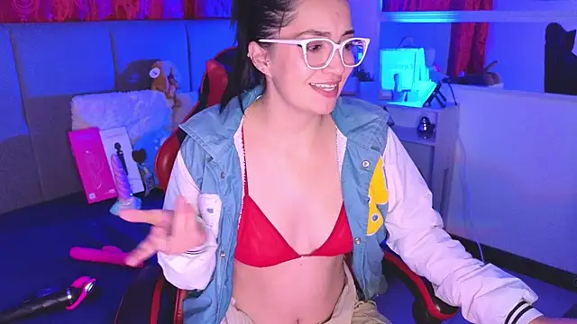 Abbie-Moonlightt webcam