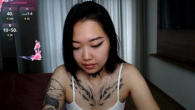LillGothBaby webcam