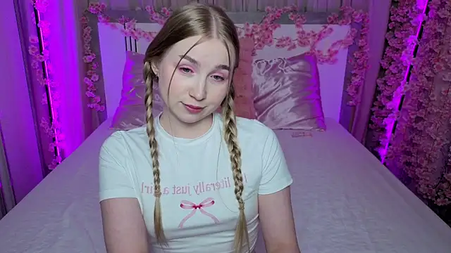 LilyStarlight webcam