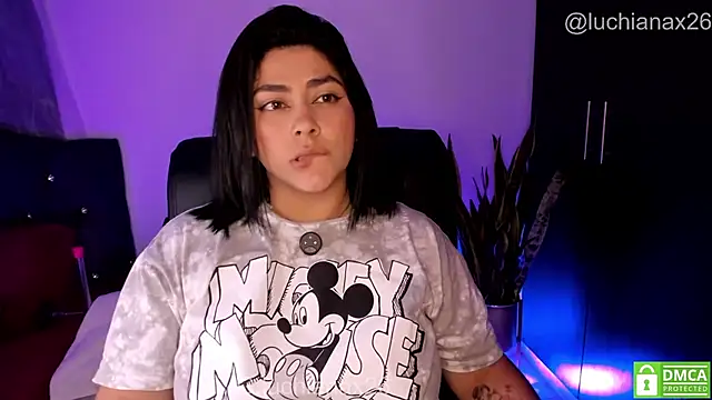 lucy26_ webcam