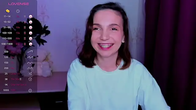 KindHazelHere_ webcam