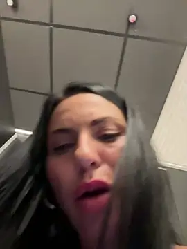 Watch KimKelly13 live on EroticFlix - High definition streams