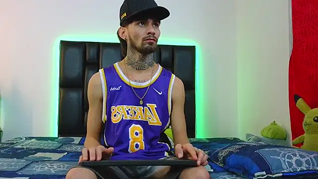 Brutal_Sex_Fucking webcam