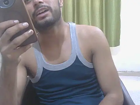 Stubborndesiboy webcam