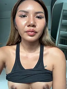 Alittleasiangirl webcam