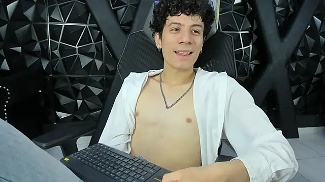 Angel_St1 webcam