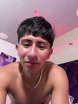 AndyJustgame_ webcam