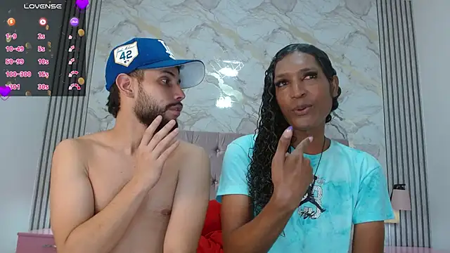 Mia_Hiills webcam