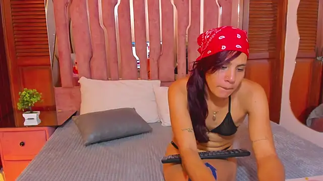 AlahiaEvanz webcam